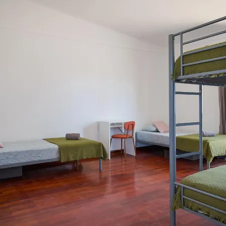 Bed and Breakfast Wakeup *