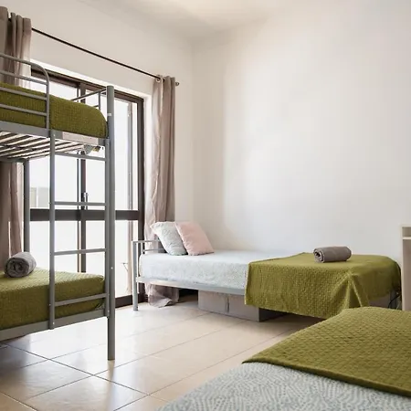 Bed & Breakfast Wakeup *